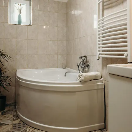 Vonyarc Apartment Vonyarcvashegy